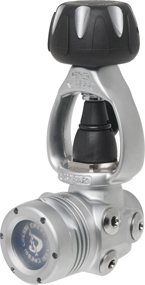 Cressi T10-SC Cromo INT 1st stage only, botellas de etapa y deco – vista 2